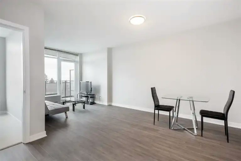 4900 Lennox Lane, Burnaby, BC, V5H 0G9 - 7