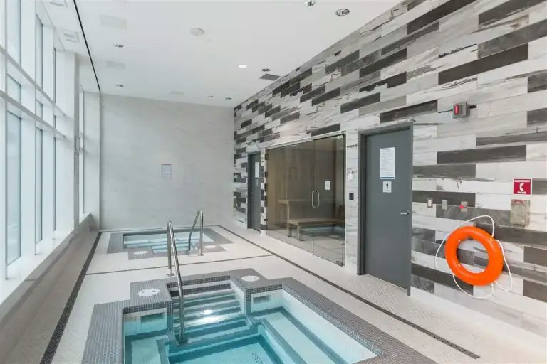 4900 Lennox Lane, Burnaby, BC, V5H 0G9 - 14