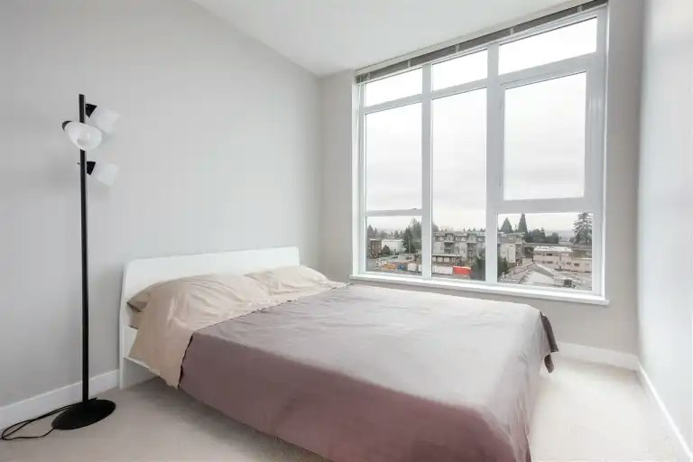 4900 Lennox Lane, Burnaby, BC, V5H 0G9 - 9