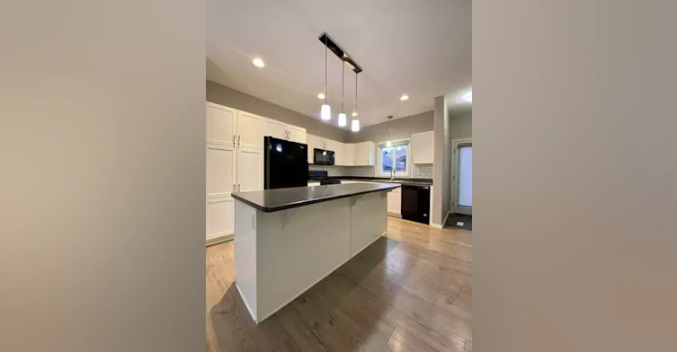 3395 Weidle Way Southwest, Edmonton, AB, T6X 1A3