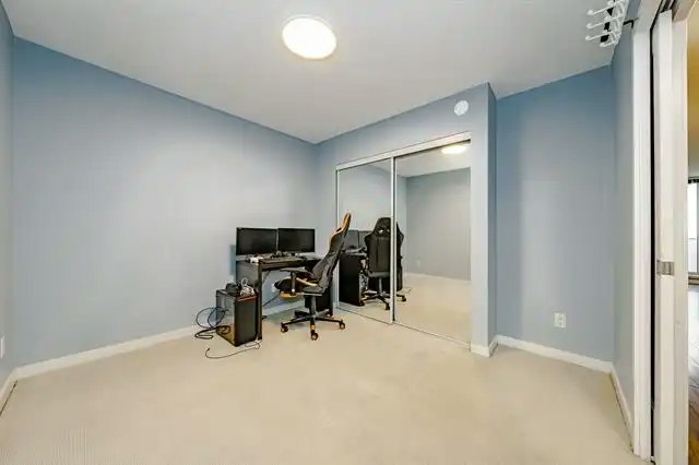 9981 Whalley Boulevard, Surrey, BC, V3T 0G6 - 9