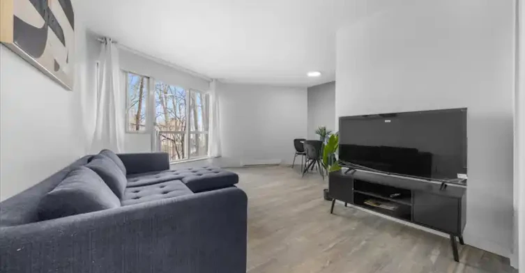 1160 Merivale Road, Ottawa, ON, K1Z 6B5 - 7
