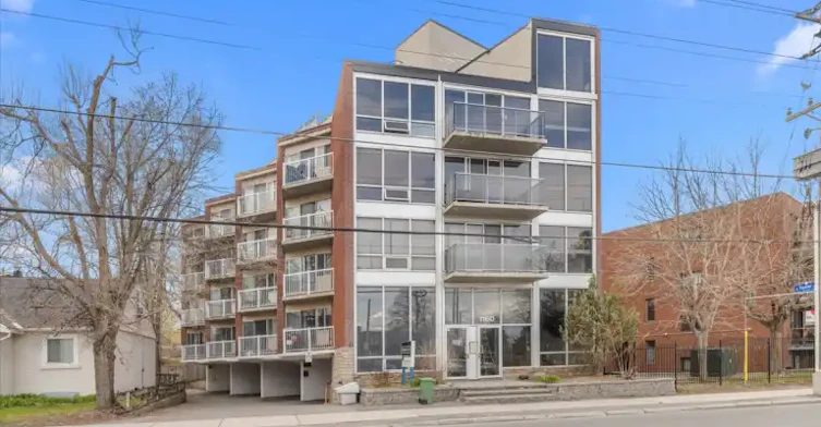 1160 Merivale Road, Ottawa, ON, K1Z 6B5