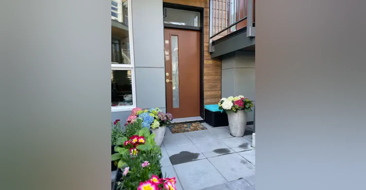 2060 Curling Road, North Vancouver, BC, V7P 0E1