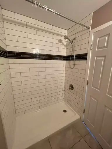 9725 82 Avenue Northwest, Edmonton, AB, T6E 1Y6 - 17