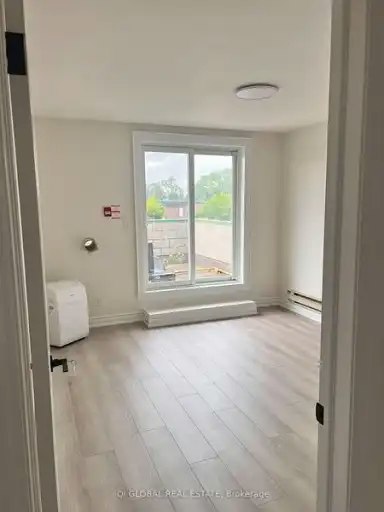 358 Danforth Avenue, Toronto, ON, M4K 1M0 - 8