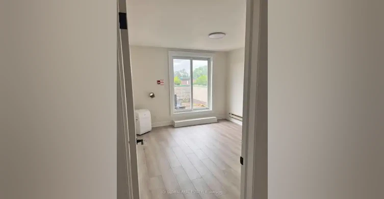 358 Danforth Avenue, Toronto, ON, M4K 1M0 - 8