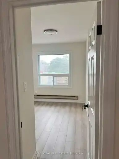 358 Danforth Avenue, Toronto, ON, M4K 1M0 - 2