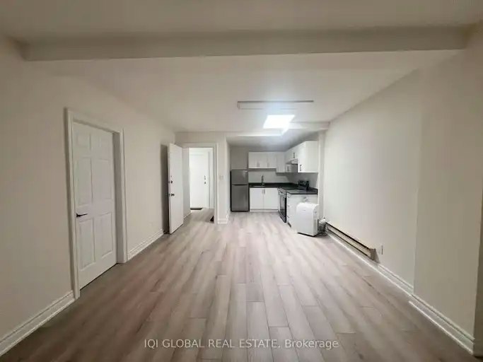 358 Danforth Avenue, Toronto, ON, M4K 1M0 - 6