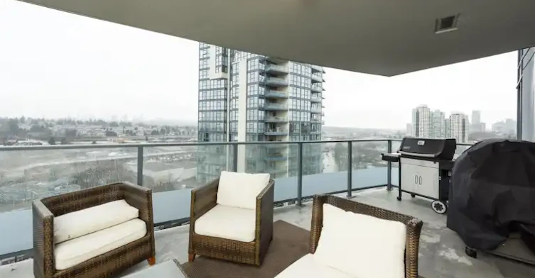 2225 Holdom Avenue, Burnaby, BC, V5B 0A2 - 7