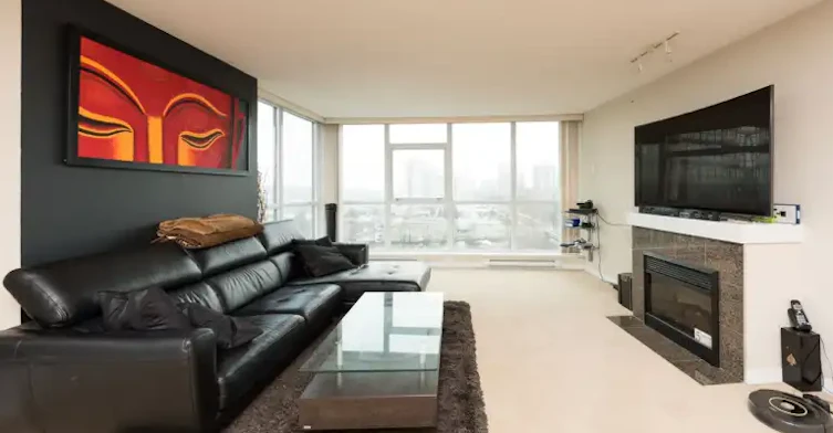 2225 Holdom Avenue, Burnaby, BC, V5B 0A2