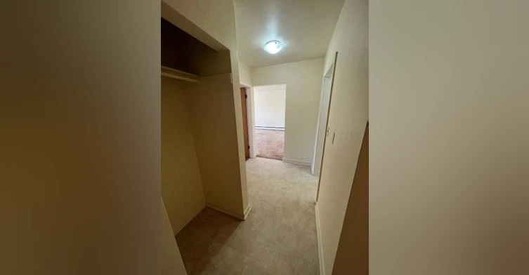 4821 52 Street, Red Deer, AB, T4N 2C6 - 3