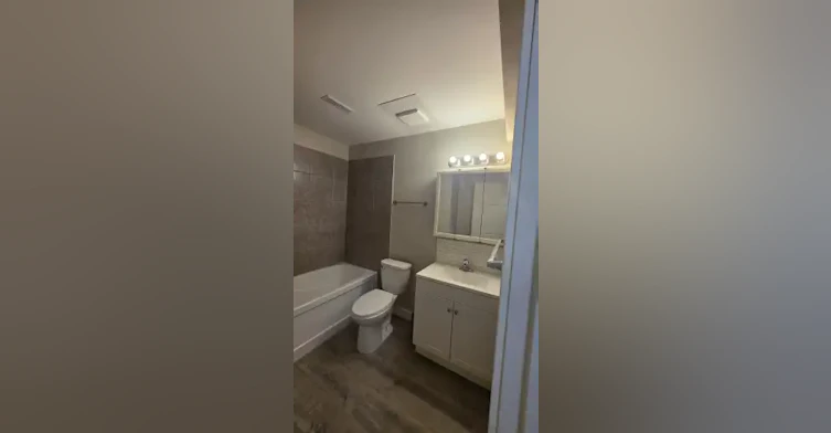 29 Eastman Crescent, Red Deer, AB, T4R 1X4 - 10