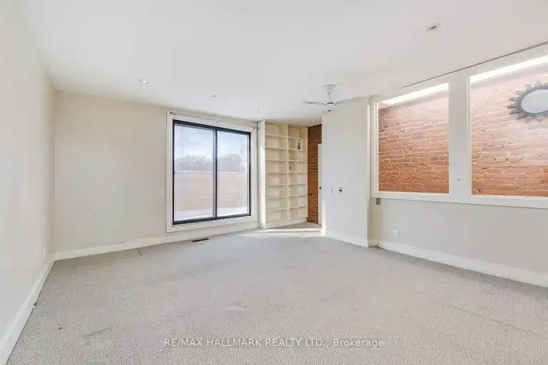 6 Prust Avenue, Toronto, ON, M4L 2M8 - 8