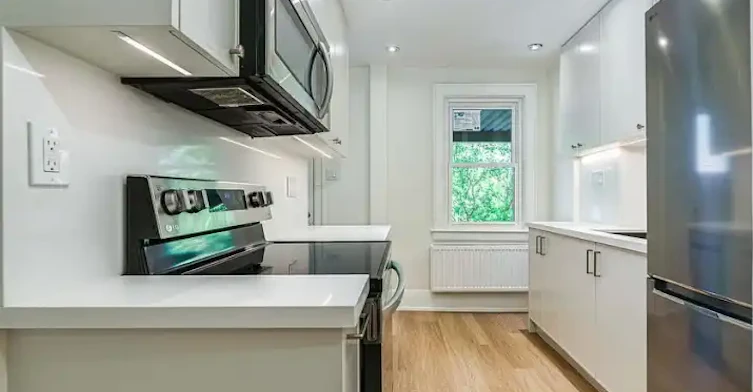 229 Kingston Road, Toronto, ON, M4L 1T5 - 7