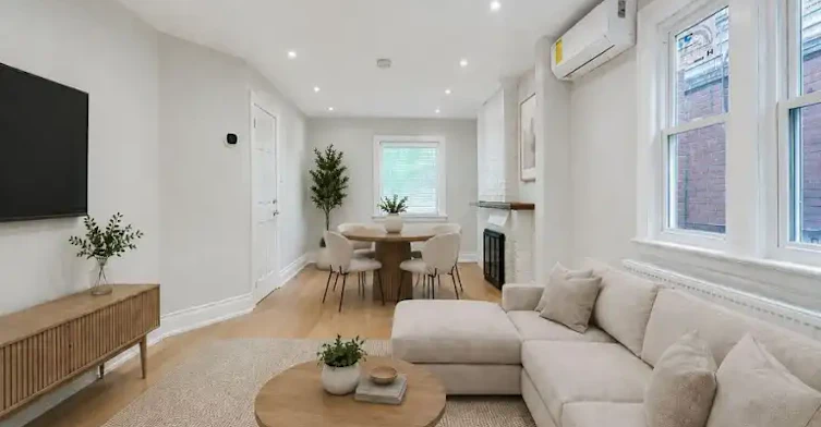 229 Kingston Road, Toronto, ON, M4L 1T5 - 2