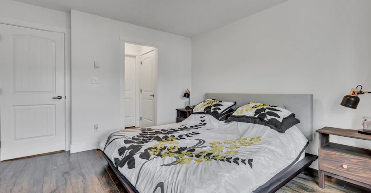 14660 105a Avenue, Surrey, BC, V3R 5X9 - 14