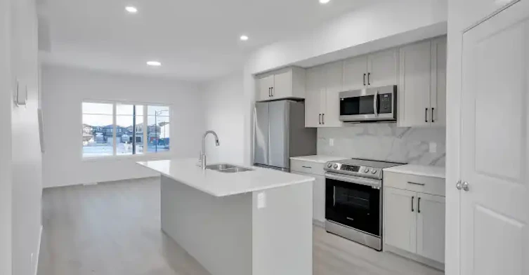 727 Orchards Boulevard Southwest, Edmonton, AB, T6X 3C3