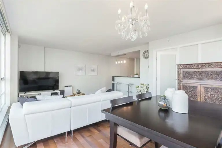 980 Cooperage Way, Vancouver, BC, V6B 0C3 - 3