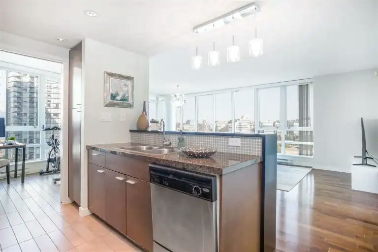 980 Cooperage Way, Vancouver, BC, V6B 0C3 - 5