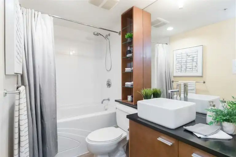 980 Cooperage Way, Vancouver, BC, V6B 0C3 - 9