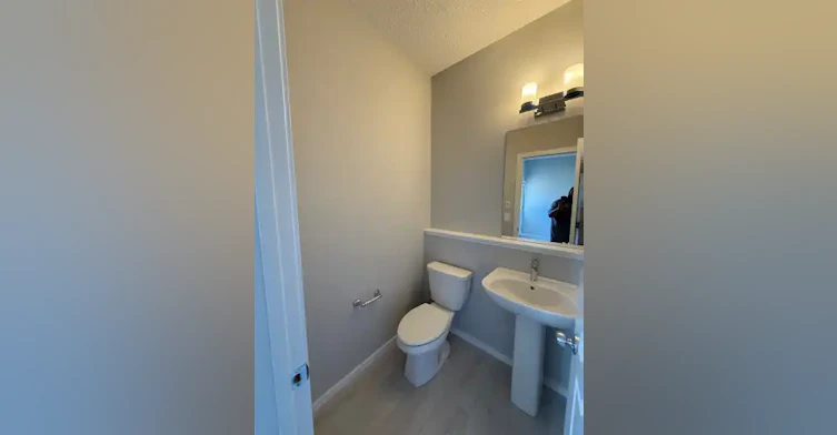 22529 93 Avenue Northwest, Edmonton, AB - 5