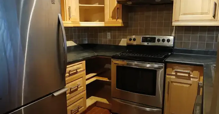 405 West 26th Avenue, Vancouver, BC, V5Z 2E4 - 2