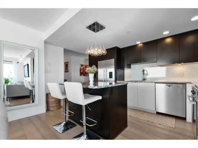 14955 Victoria Avenue, Surrey, BC, V4B 1G2 - 3