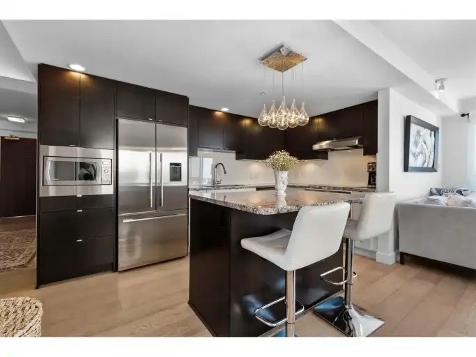 14955 Victoria Avenue, Surrey, BC, V4B 1G2 - 2
