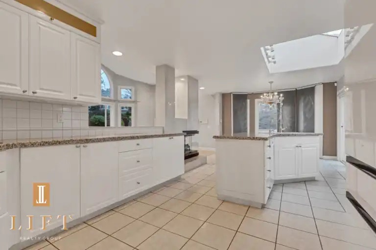 1768 Ocean Park Road, Surrey, BC, V4A 3L9 - 17