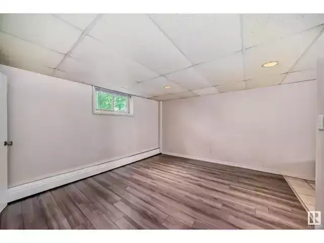 10953 74 Avenue, Edmonton, AB, T6G 0E5 - 18