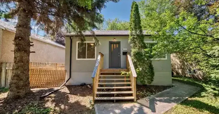 10953 74 Avenue Northwest, Edmonton, AB, T6G 0E5