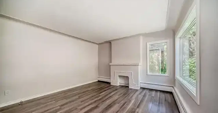 10953 74 Avenue Northwest, Edmonton, AB, T6G 0E5 - 2