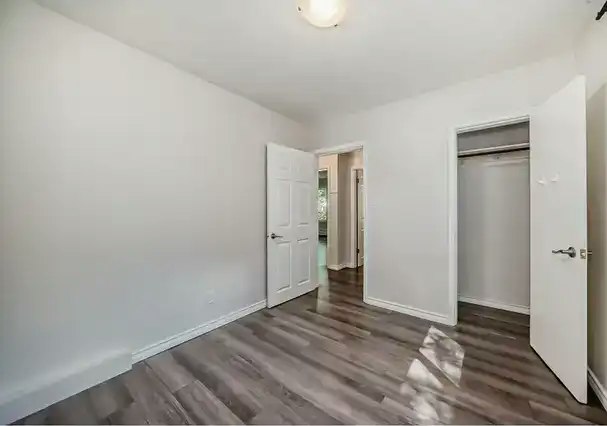 10953 74 Avenue Northwest, Edmonton, AB, T6G 0E5 - 3