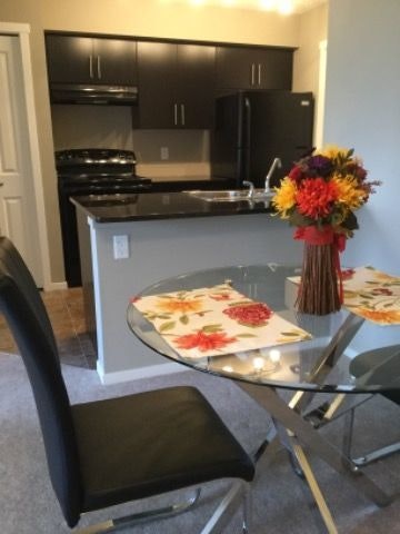 5816 Mullen Place Northwest, Edmonton, AB, T6R 0E1 - 5