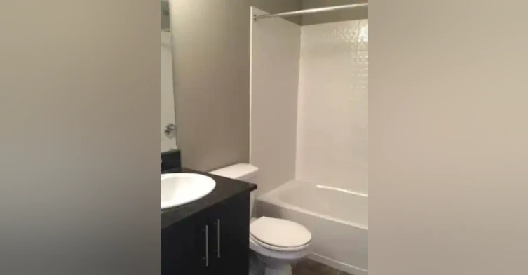 5816 Mullen Place Northwest, Edmonton, AB, T6R 0E1 - 9