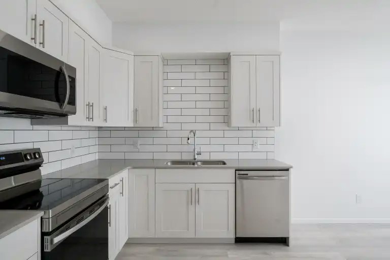 3409 119a Street Southwest, Edmonton, AB, T6W 4V3 - 5