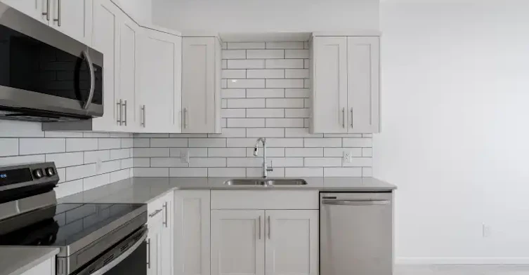 3409 119a Street Southwest, Edmonton, AB, T6W 4V3 - 5