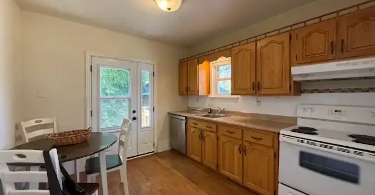 225 Mark Street, Peterborough, ON, K9H 1V1 - 12
