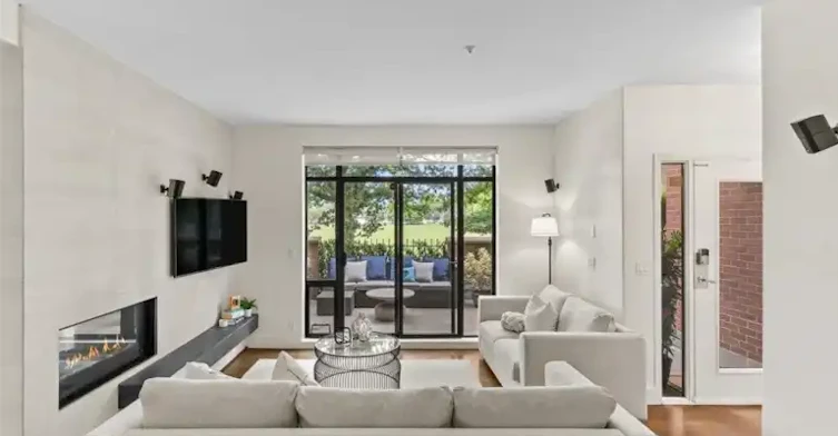 2688 Vine Street, Vancouver, BC, V6K 4T6 - 13