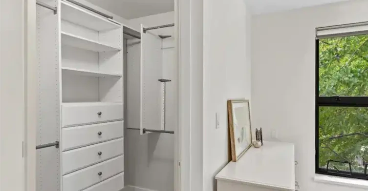 2688 Vine Street, Vancouver, BC, V6K 4T6 - 18