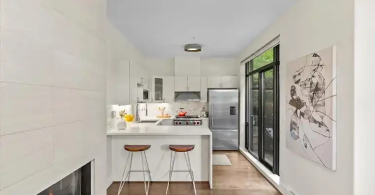 2688 Vine Street, Vancouver, BC, V6K 4T6 - 12