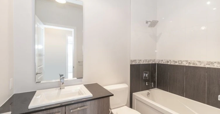 15956 86a Avenue, Surrey, BC, V4N 6N8 - 9