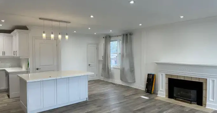 32 Blossom Lane, Hamilton, ON, L9C 2W6 - 2
