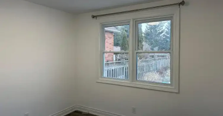 32 Blossom Lane, Hamilton, ON, L9C 2W6 - 9