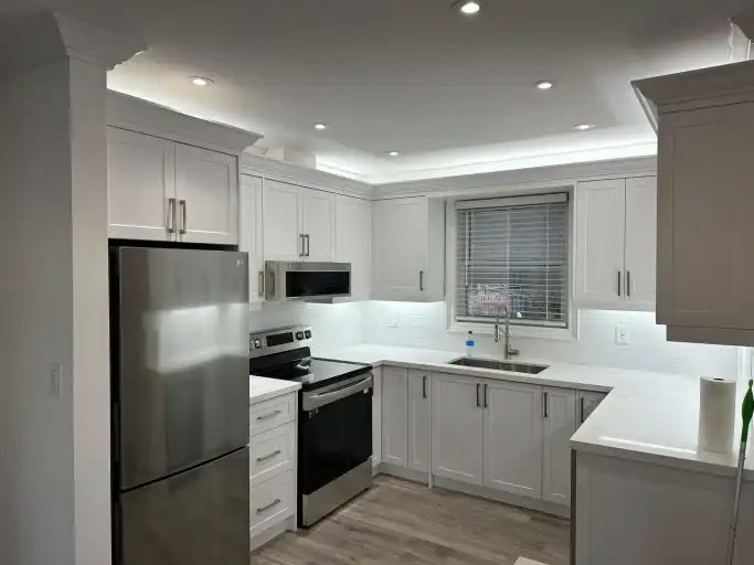 32 Blossom Lane, Hamilton, ON, L9C 2W6 - 6