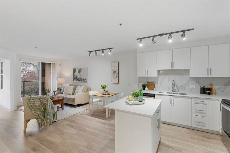 10707 139 Street, Surrey, BC, V3T 0B2 - 2