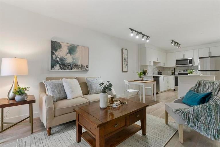 10707 139 Street, Surrey, BC, V3T 0B2 - 7