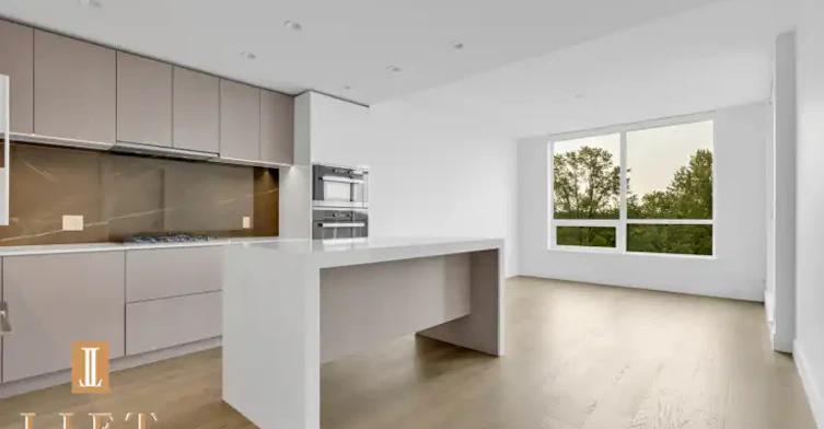 1632 Lions Gate Lane, North Vancouver, BC, V7P 0E2 - 2