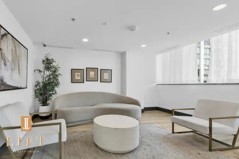 1632 Lions Gate Lane, North Vancouver, BC, V7P 0E2 - 20